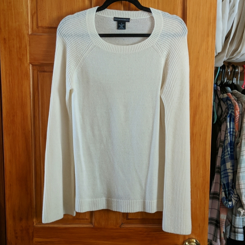 Super soft Sofia Cashmere sz S sweater